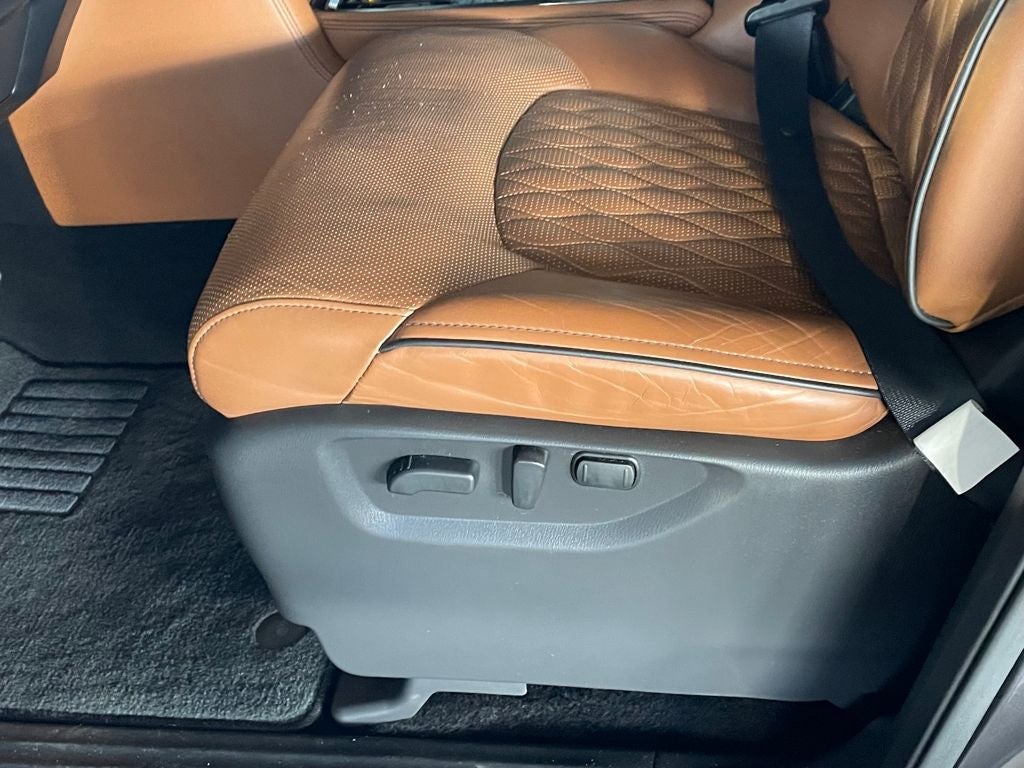 2023 INFINITI QX80 Sensory