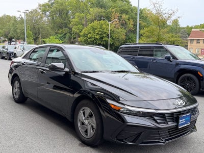 2025 Hyundai Elantra SE