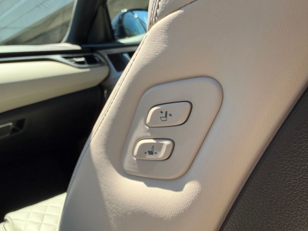2022 Genesis G70 3.3T