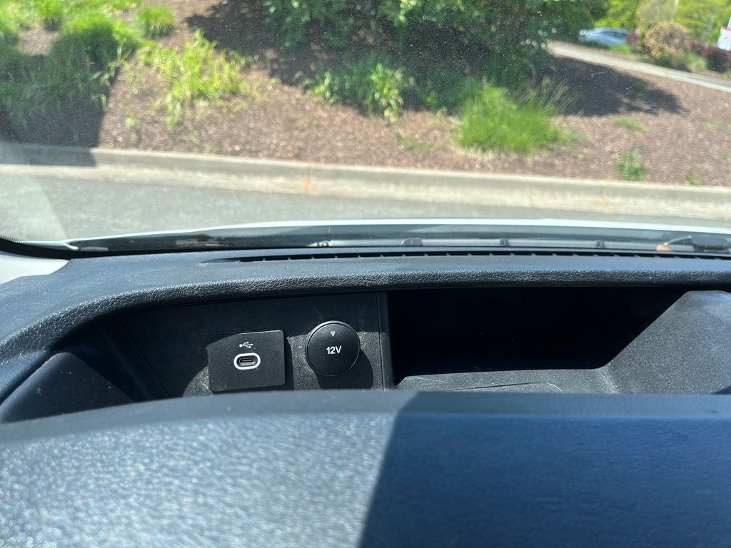 2023 Ford Transit Base