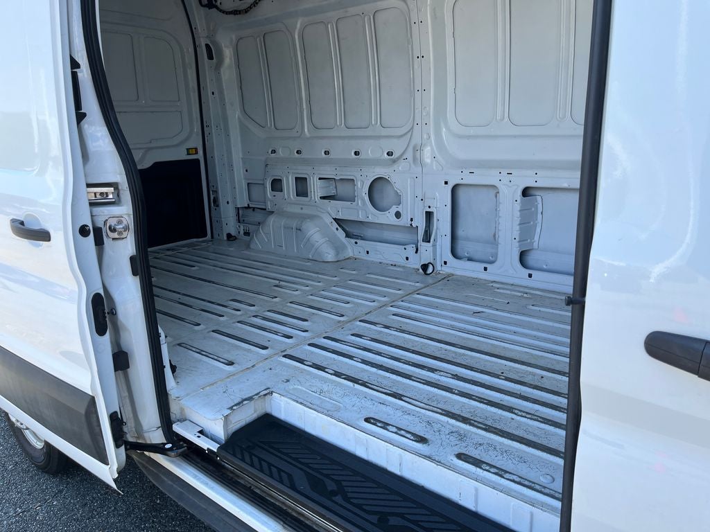 2023 Ford Transit Base