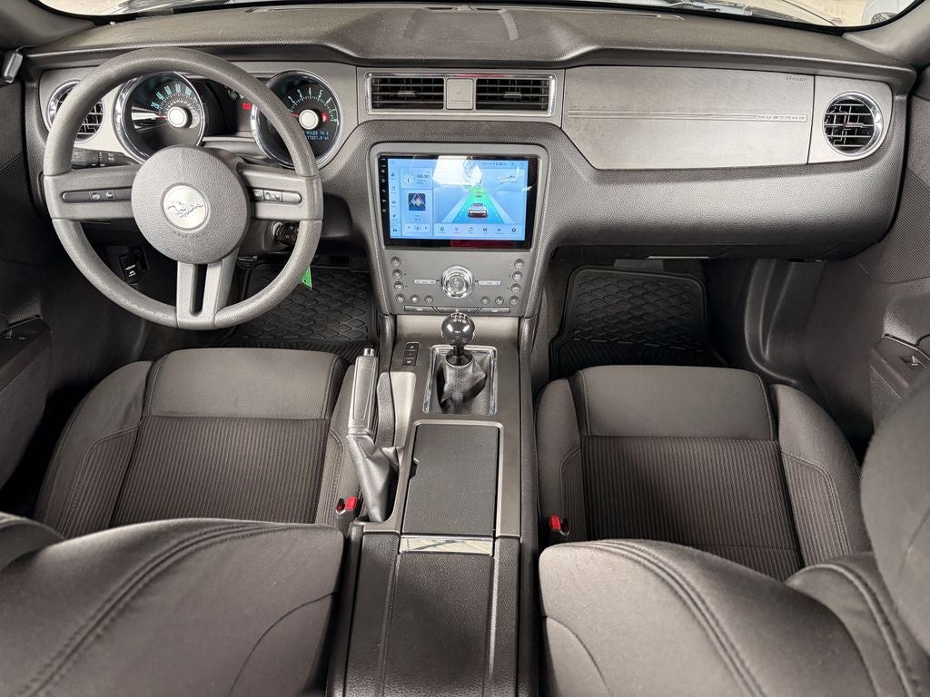 2012 Ford Mustang V6