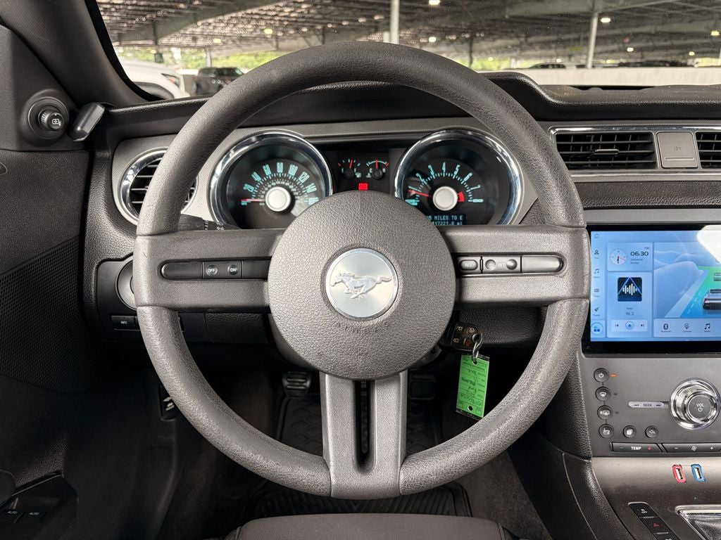 2012 Ford Mustang V6