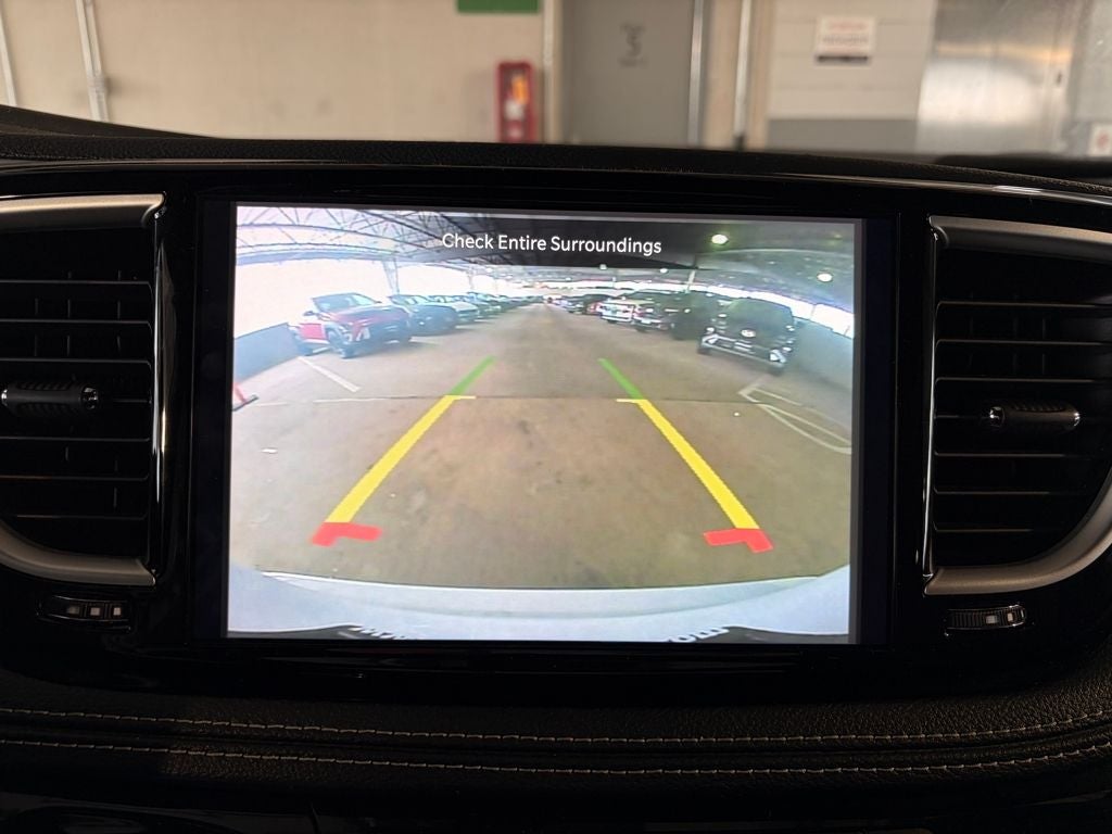 2024 Chrysler Pacifica Touring