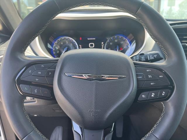 2024 Chrysler Pacifica Touring