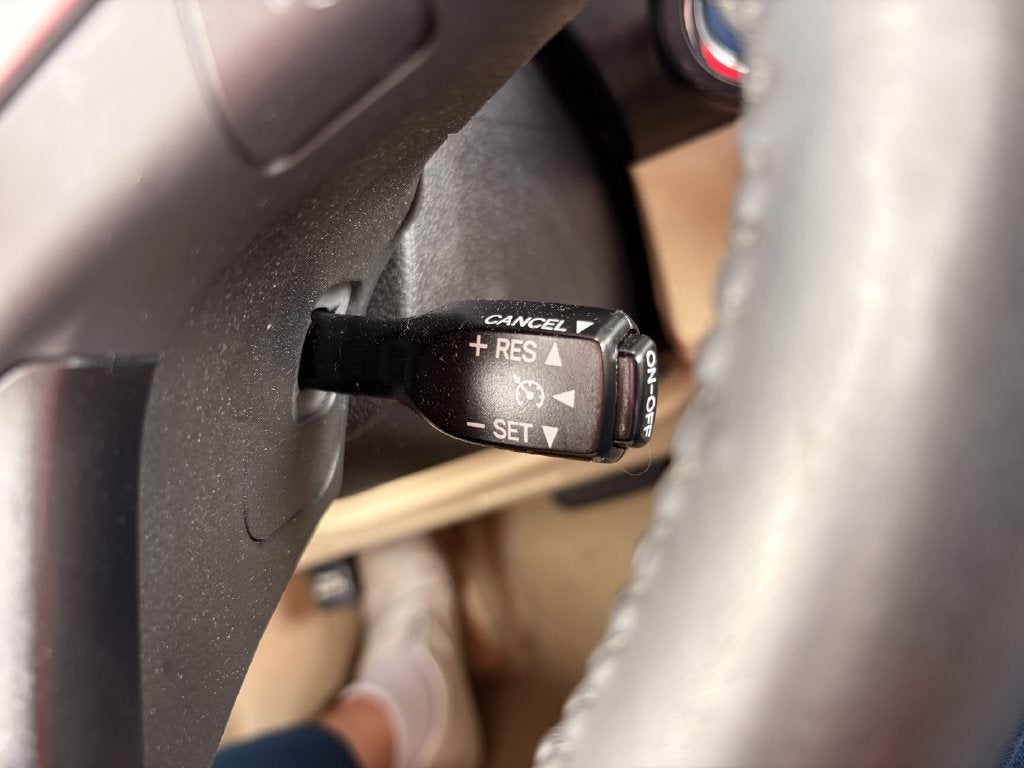 2016 Toyota Camry Hybrid XLE