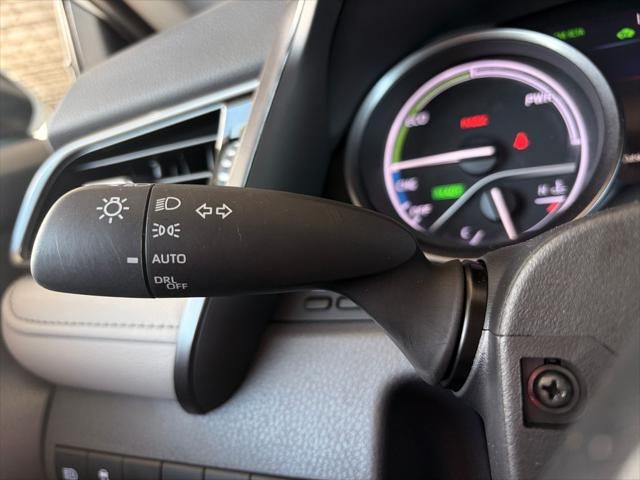 2022 Toyota Camry Hybrid XSE