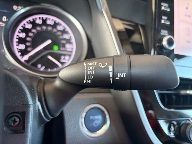 2022 Toyota Camry Hybrid XSE