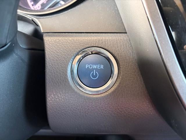 2022 Toyota Camry Hybrid XSE