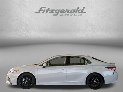 2022 Toyota Camry Hybrid XSE