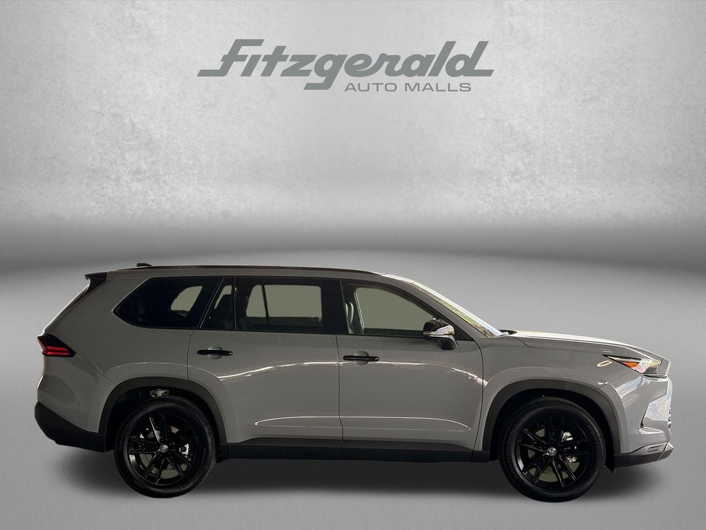 2026 Toyota GRAND HIGHLANDER HEV Nightshade Edition