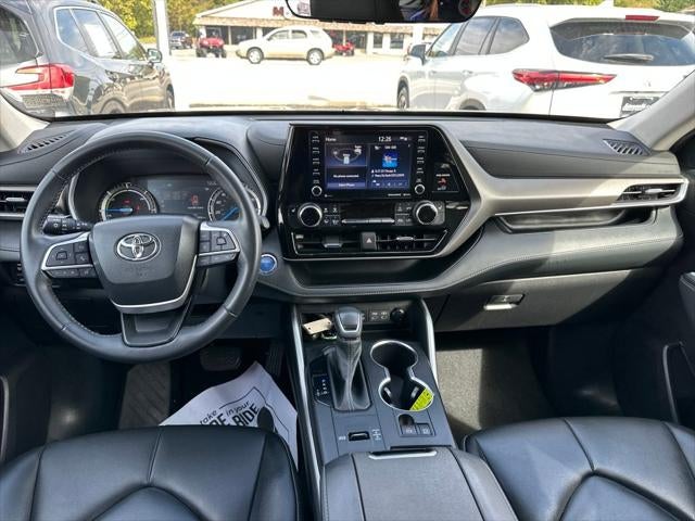 2022 Toyota HIGHLANDER HYBRD XLE