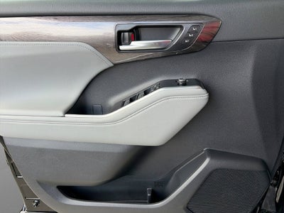 2026 Toyota Highlander Limited