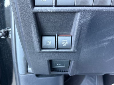 2025 Toyota Sienna LE 8 Passenger