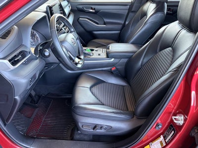 2022 Toyota Highlander XSE