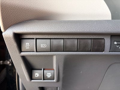 2024 Toyota SIENNA XLE XLE 8 Passenger