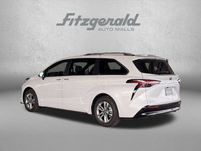 2026 Toyota Sienna Limited 7 Passenger