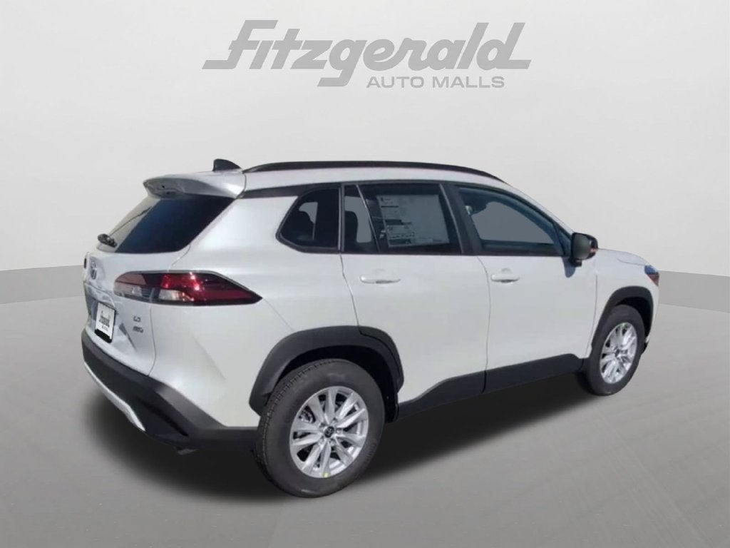 2026 Toyota Corolla Cross LE