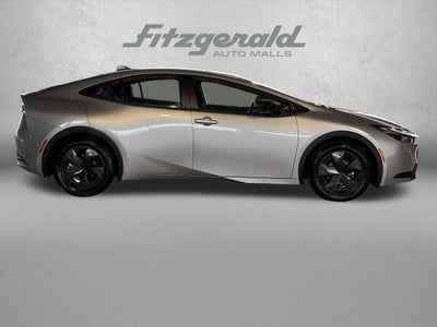 2025 Toyota PRIUS LE