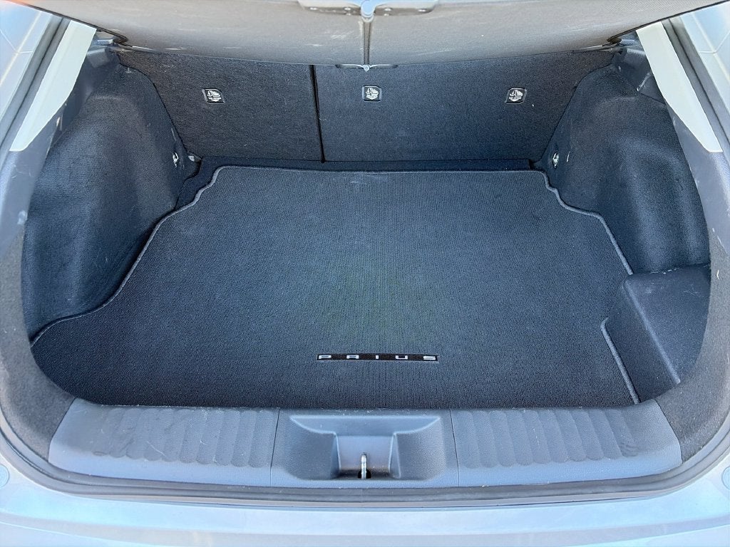 2025 Toyota Prius LE
