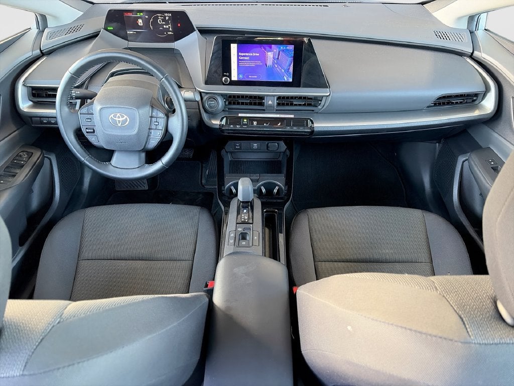 2025 Toyota Prius LE