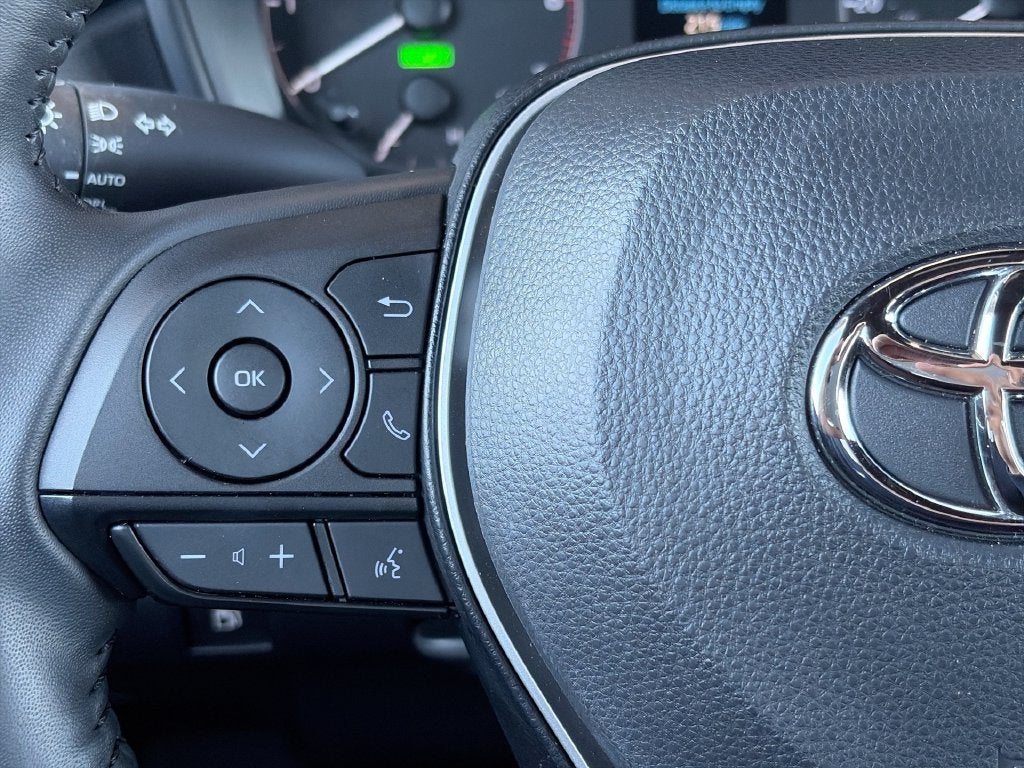 2024 Toyota Corolla Hybrid SE