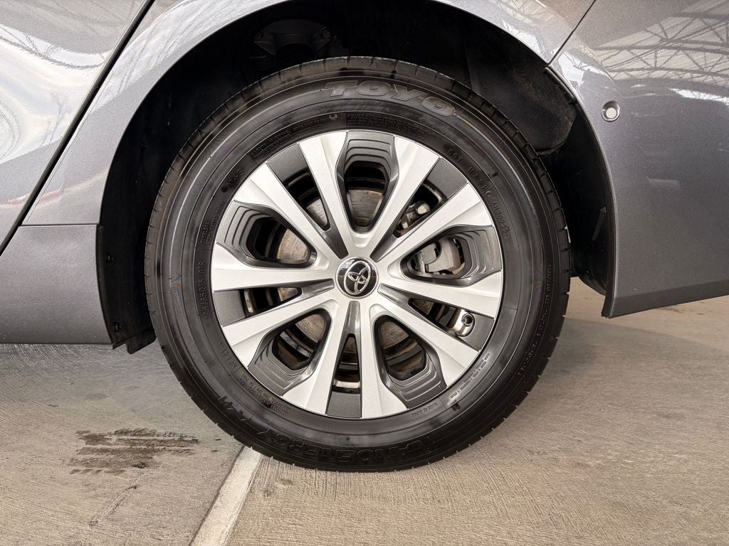 2022 Toyota PRIUS XLE AWD-e