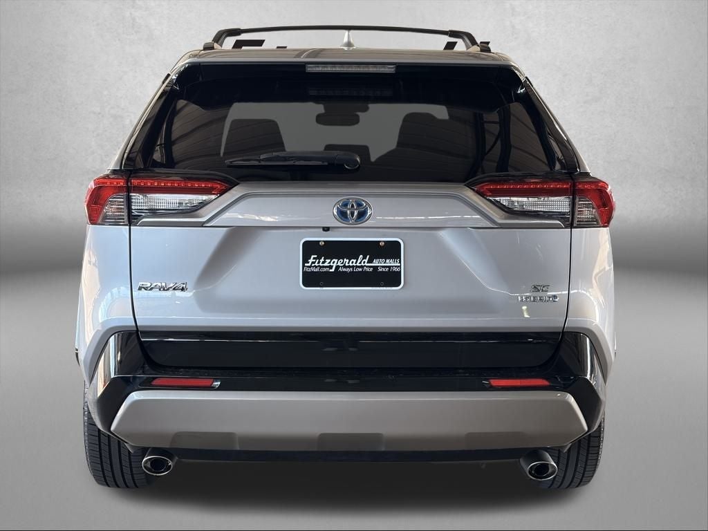 2022 Toyota RAV4 HYBRID SE