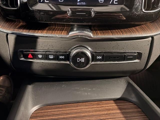 2021 Volvo XC60 T5 Momentum