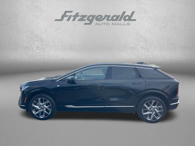 2025 Cadillac OPTIQ Luxury 2