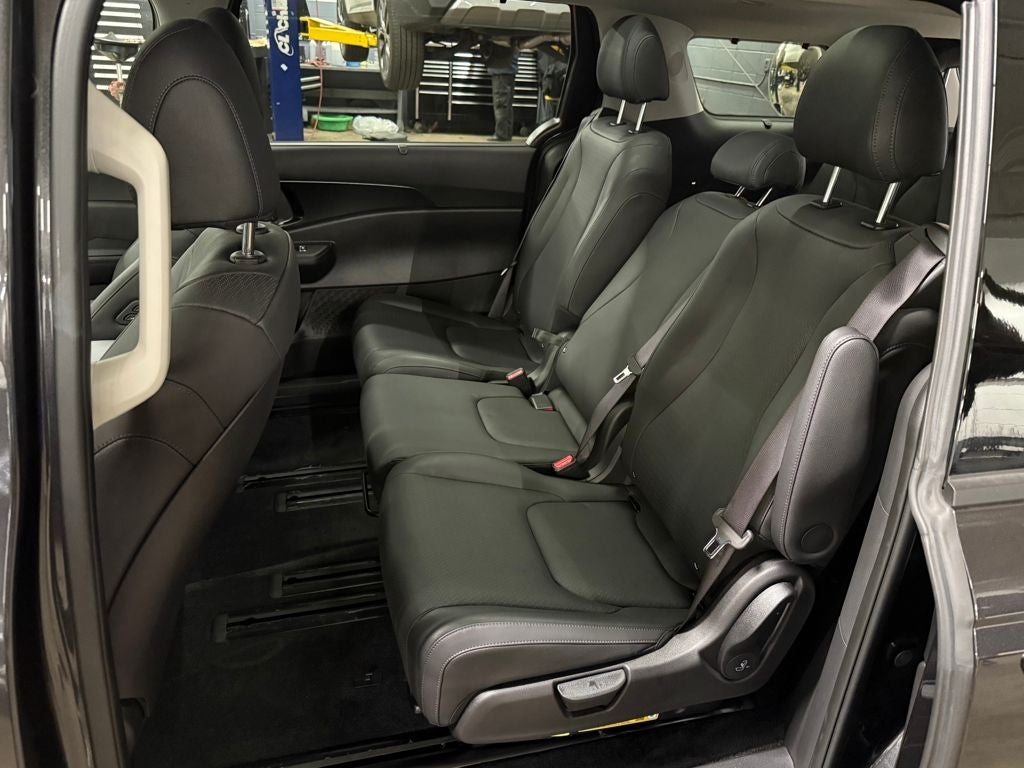 2025 Kia Carnival SX Prestige