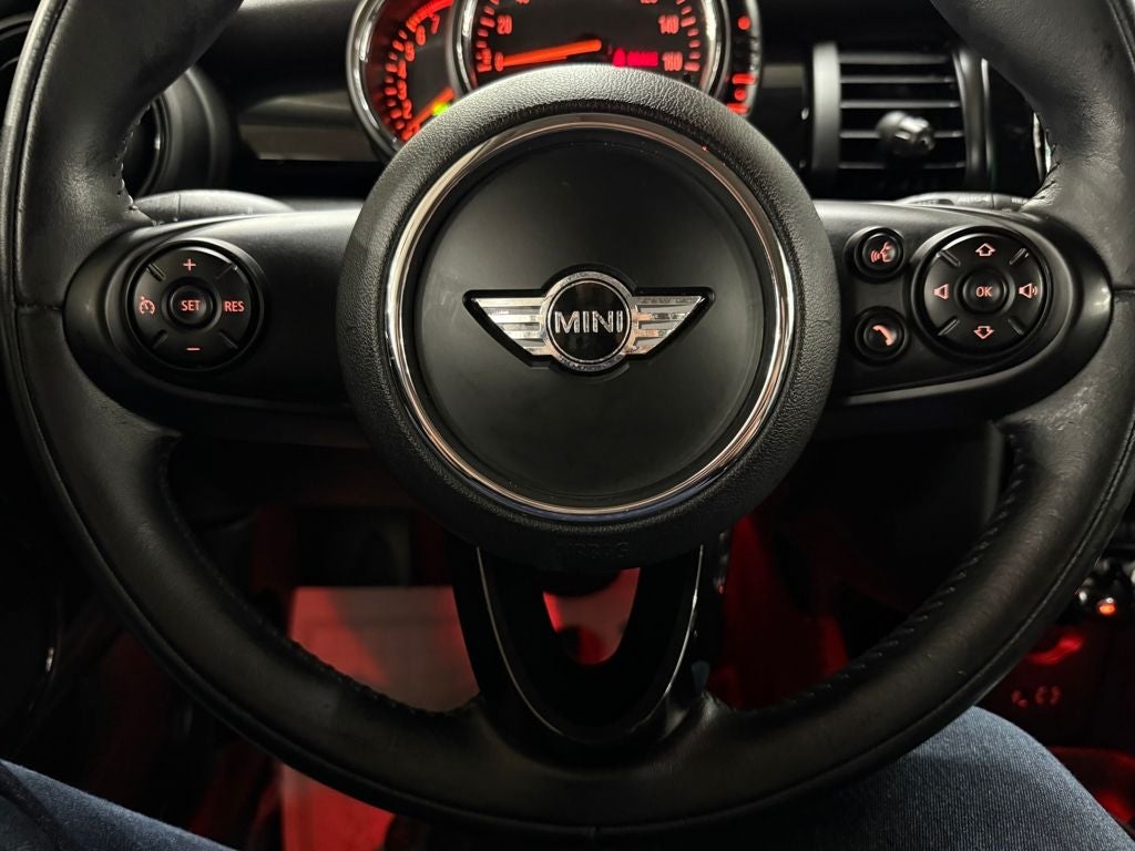 2015 MINI Cooper Base