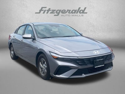 2025 Hyundai Elantra SE