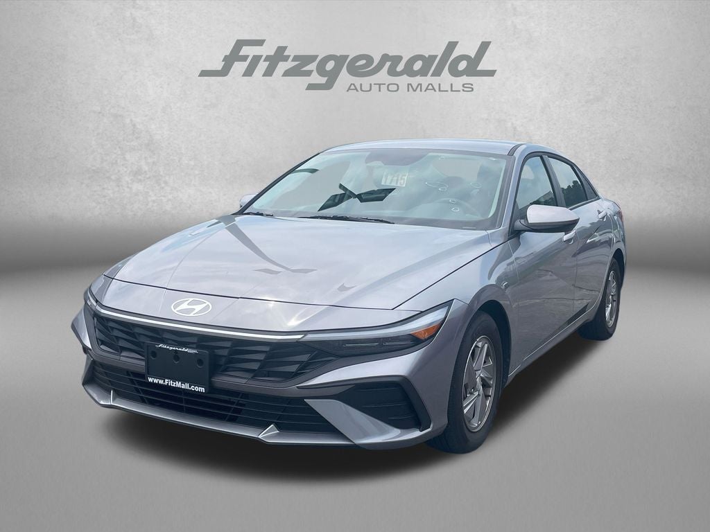 2025 Hyundai Elantra SE