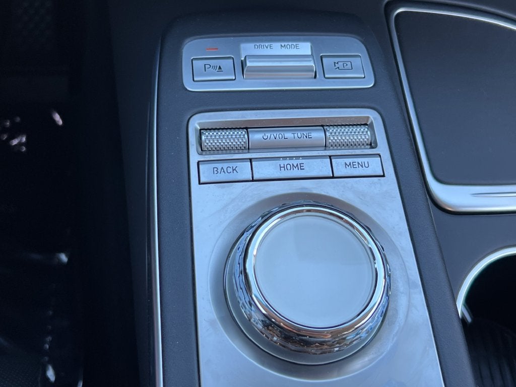 2023 Genesis GV70 2.5T