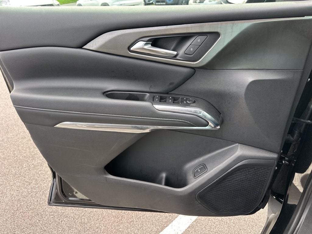 2025 Chevrolet Traverse LT 2LT