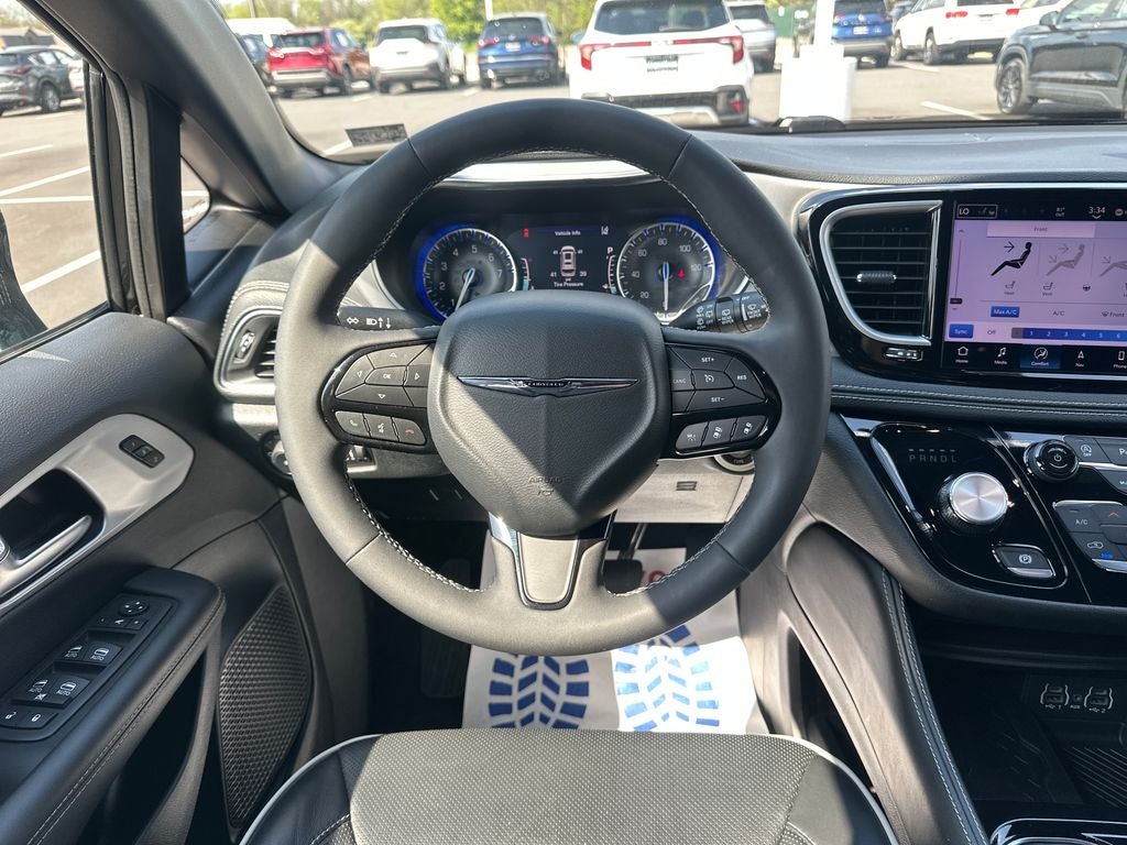 2025 Chrysler Pacifica Limited