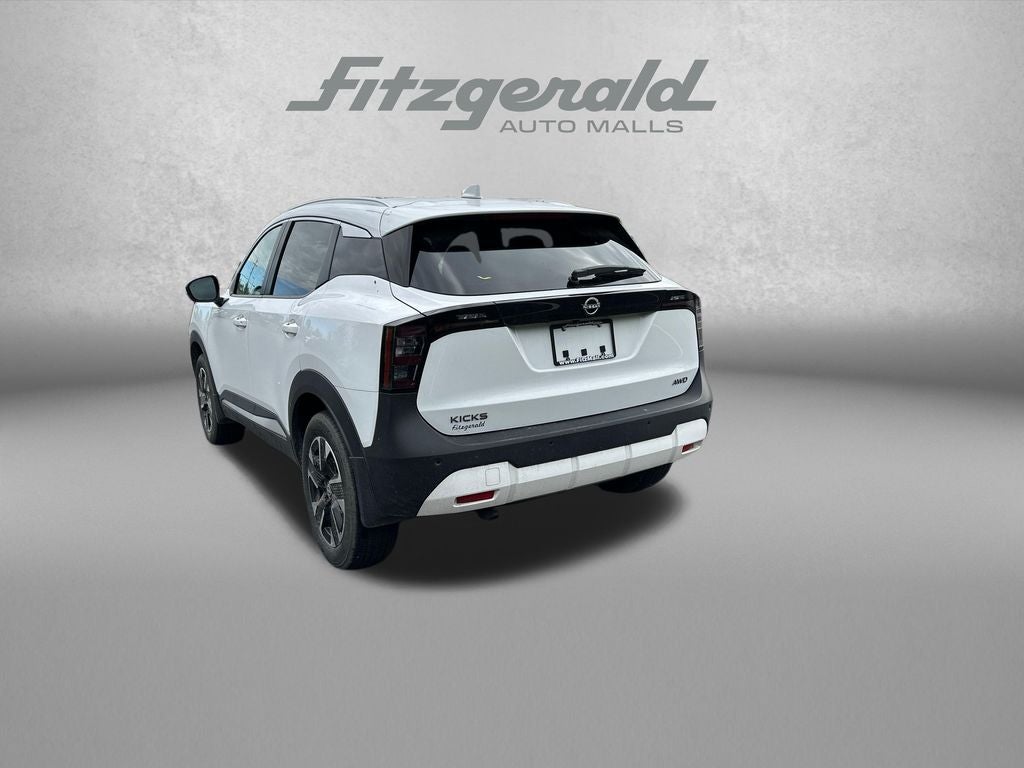 2025 Nissan Kicks SV