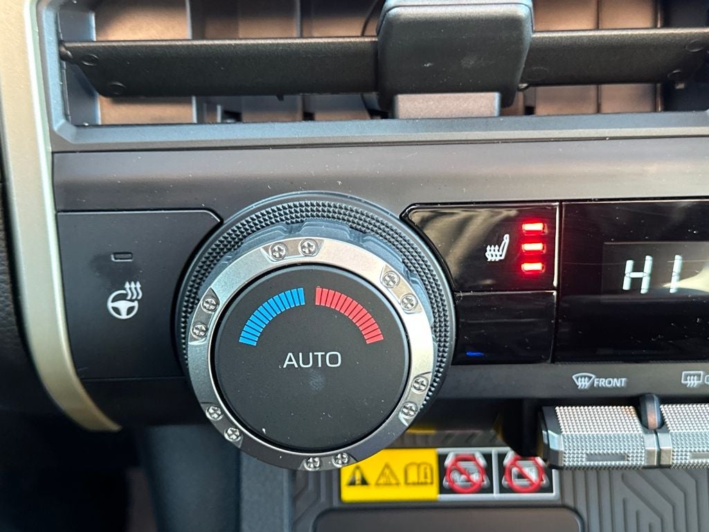 2025 Toyota Tacoma Hybrid TRD Sport