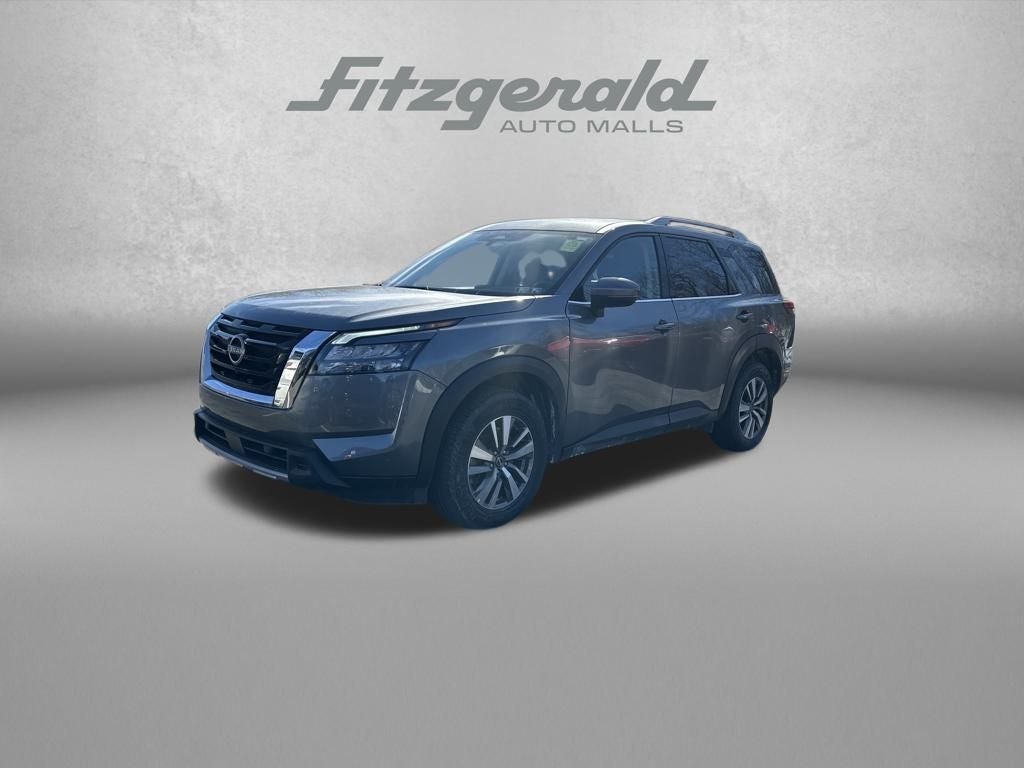 2025 Nissan Pathfinder SL