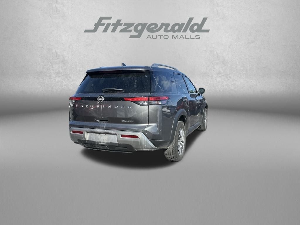 2025 Nissan Pathfinder SL
