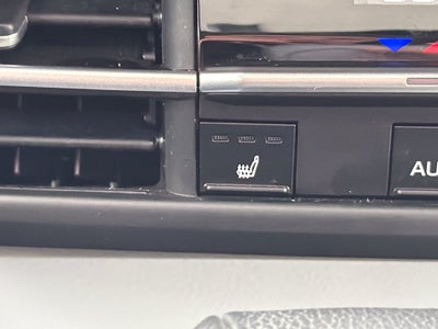 2025 Toyota Sienna XLE 8 Passenger