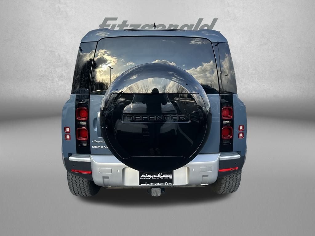 2024 Land Rover Defender 110 S