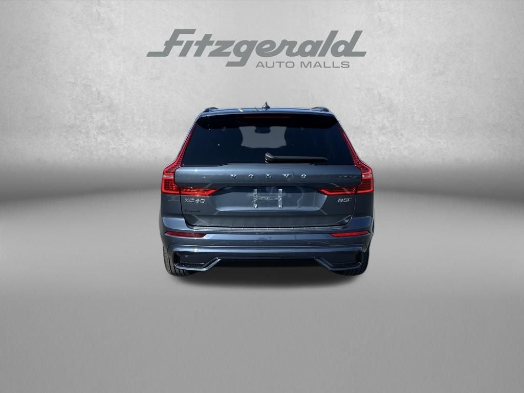 2024 Volvo XC60 B5 Plus Dark Theme