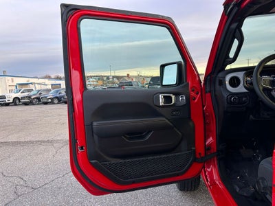 2025 Jeep Wrangler 4-Door Sahara 4x4