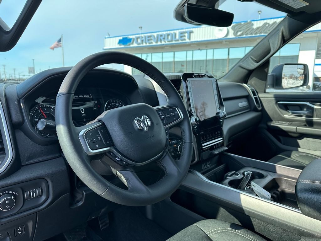 2025 RAM 1500 Big Horn Crew Cab 4x4 5'7' Box