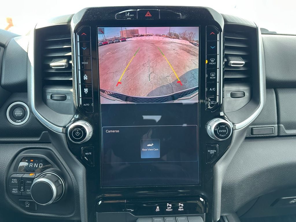 2025 RAM 1500 Big Horn Crew Cab 4x4 5'7' Box