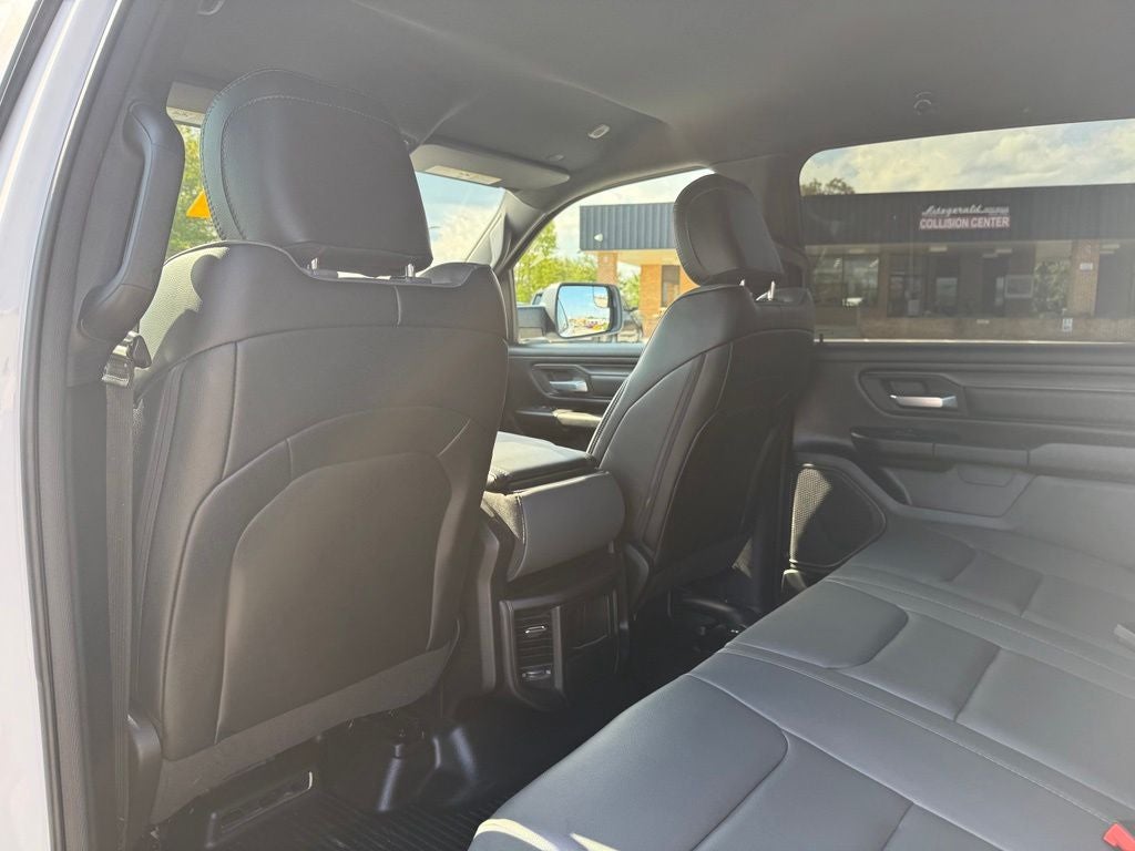 2023 RAM 1500 Tradesman Crew Cab 4x4 6'4' Box