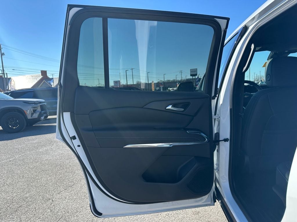 2025 Chevrolet Traverse LT 2LT