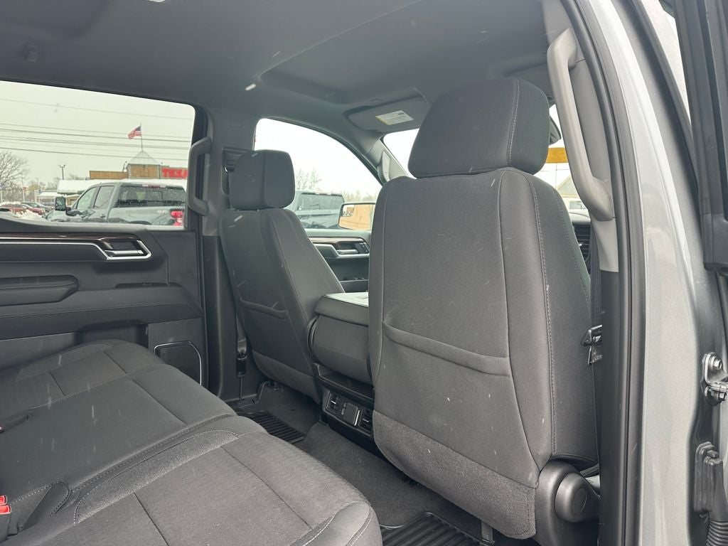 2025 Chevrolet Silverado 1500 4WD Crew Cab Standard Bed LT